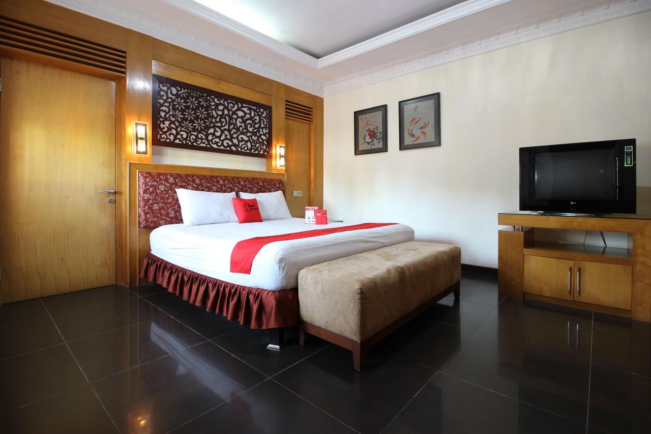 Reddoorz Plus Near Tugu Jogja 2 Yogyakarta Exterior photo